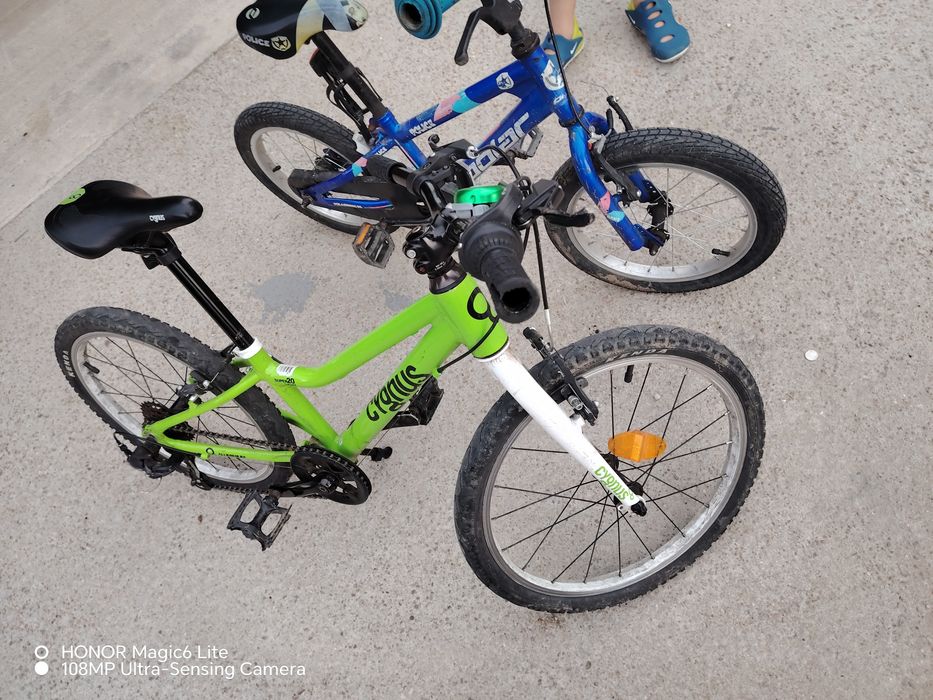 Bicicleta copii 6 și 8 ani