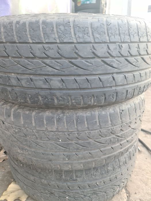 Продам покрышки  на 19