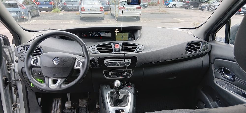 RENAULT Scenic 2012 — imagine 5