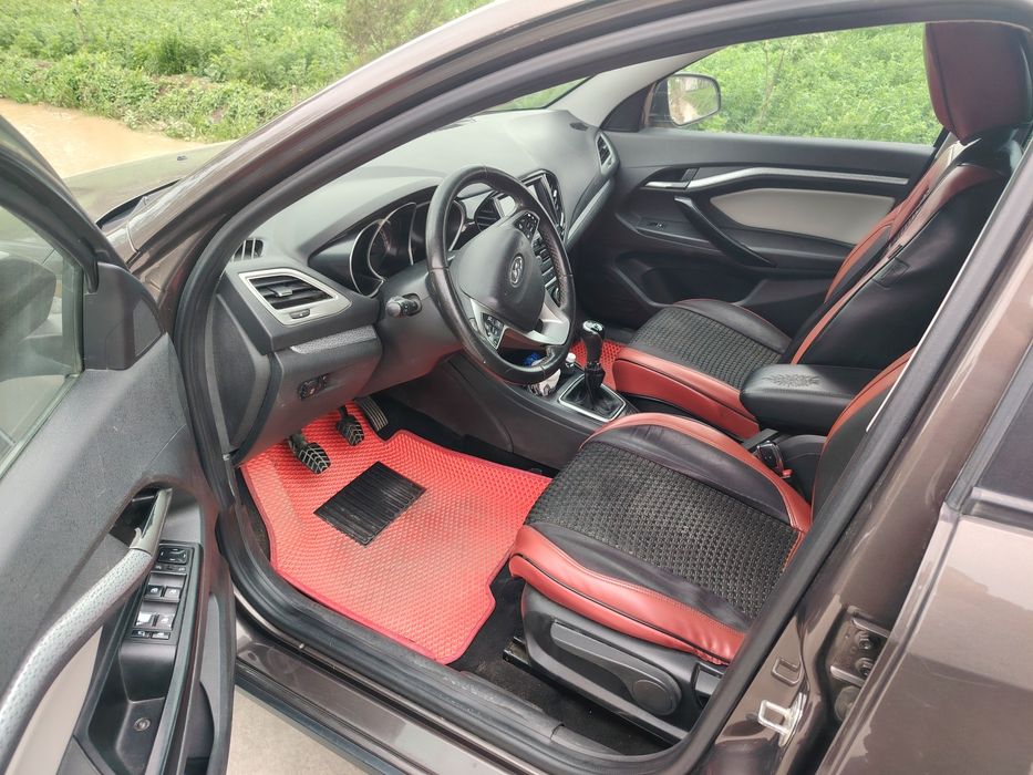 Веста кросс 2021