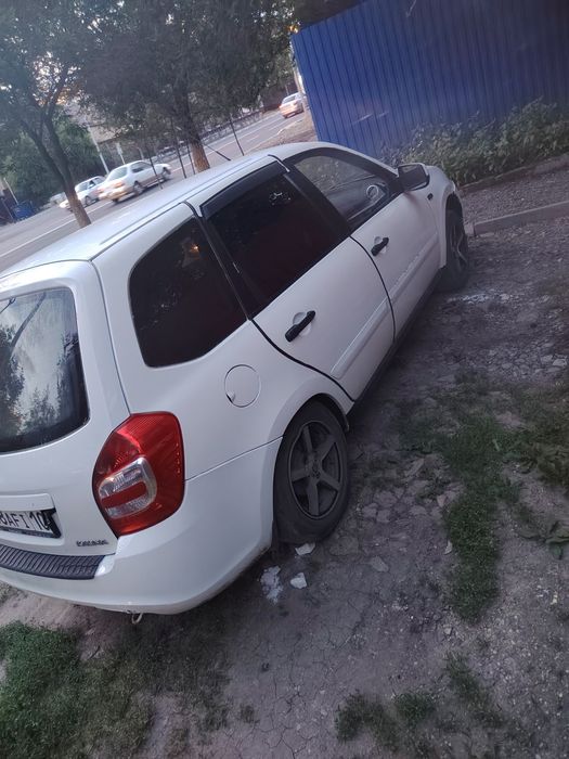 Продам Lada Kalina 2
