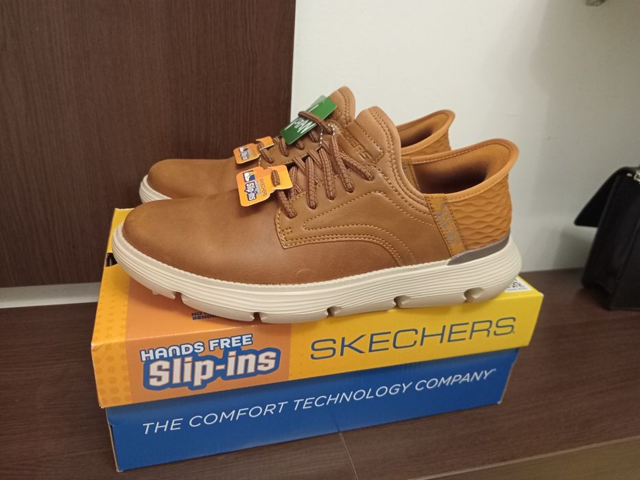 De vanzare pantofi piele naturala Schechers  slip-ins!
