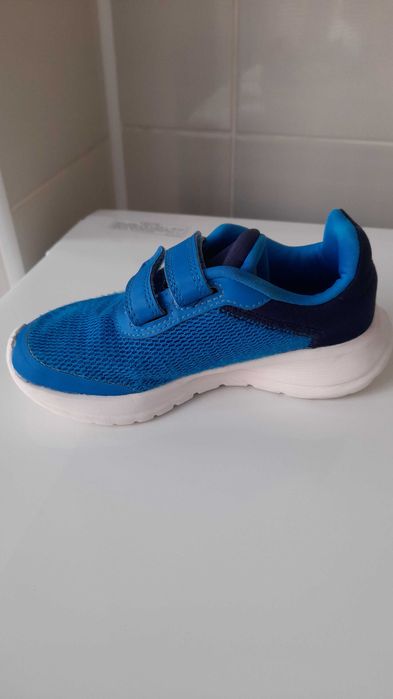 Vand adidasi nr 28 Adidas!