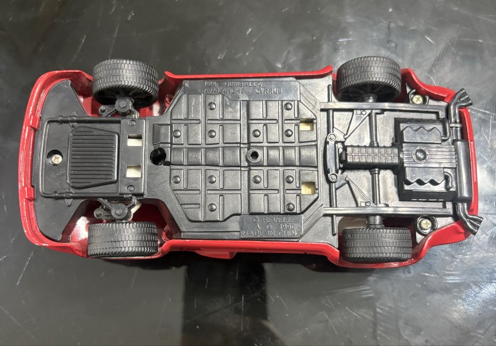 Рядък колекционерски модел Porsche Gemballa Avalanche количка
