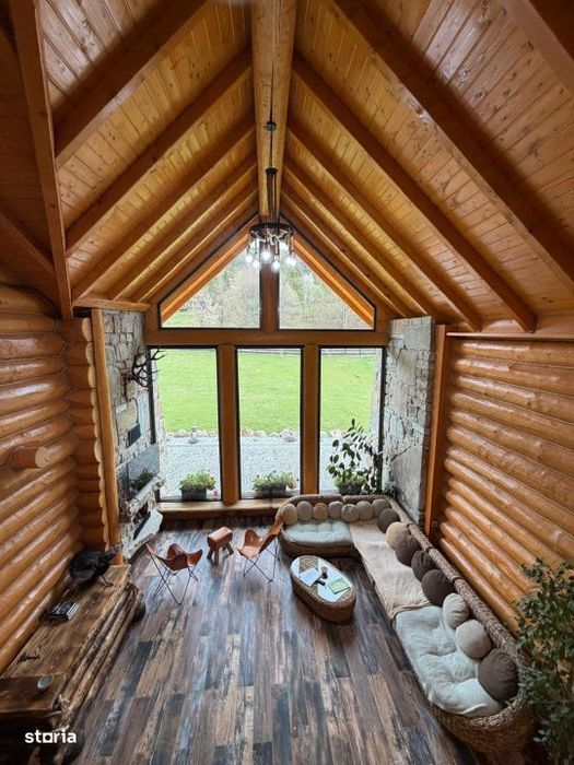 Cabana exclusivista din lemn rotund, 5500mp teren, Sucevita