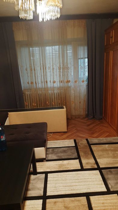 Ofer spre inchiriere garsoniera in zona Mall Vitan