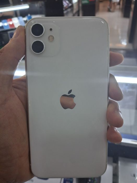 Iphone 11 хорошом состояние