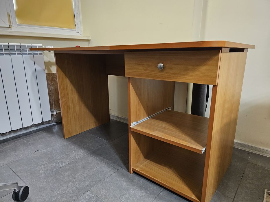 Офис бюро запазено