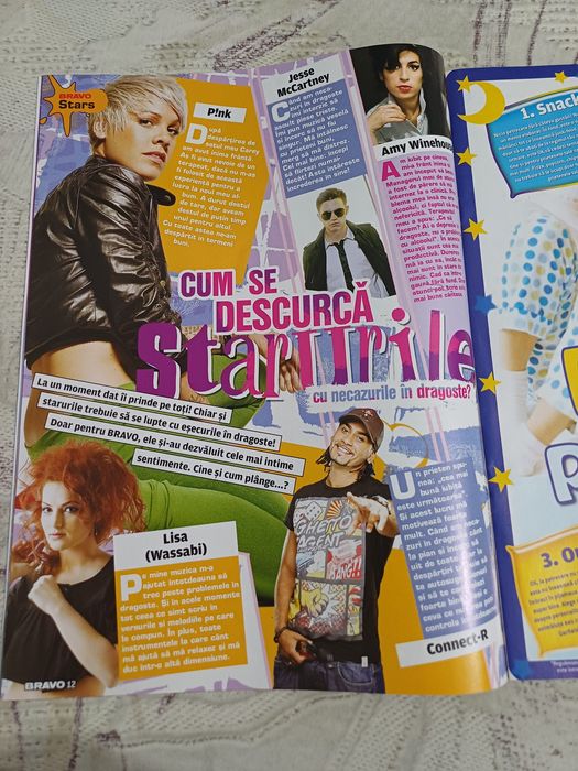 Vand revista Bravo noiembrie 2008, completă, cu Andra, cu 2 POSTERE cu Selena Gomez si Jonas Brothers in stare impecabilă