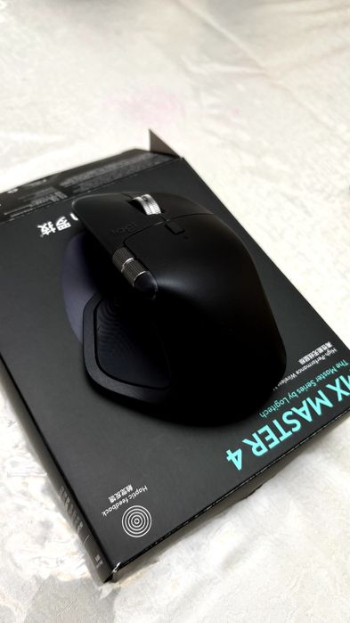 Logitech mx master 4