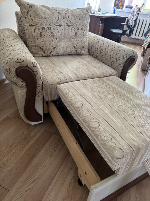 Продам кресло бу