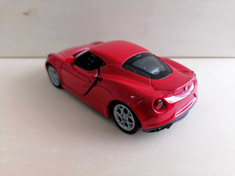 Алфа Ромео 4Ц в мащаб 1:34