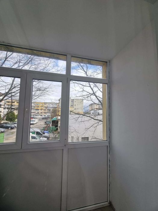 Apartament de vânzare cu 2 camere în Balș – complet mobilat, izolat, gata de mutare.
