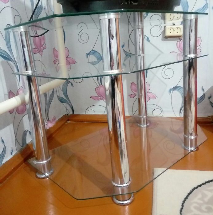 Продам тумбу в отличном состоянии