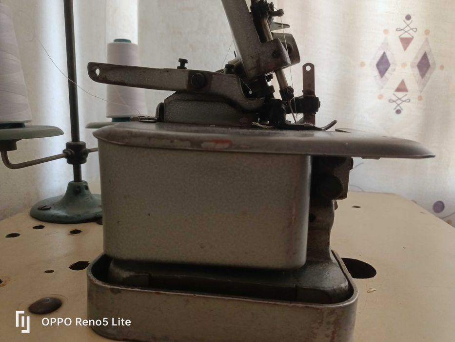 Продам бытовой оверлок