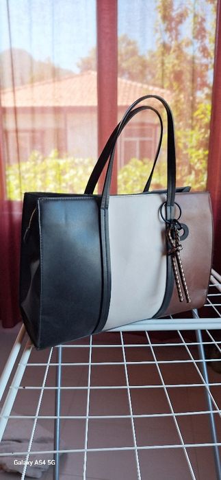 Дамска чанта -PARFOS неразличими от нова