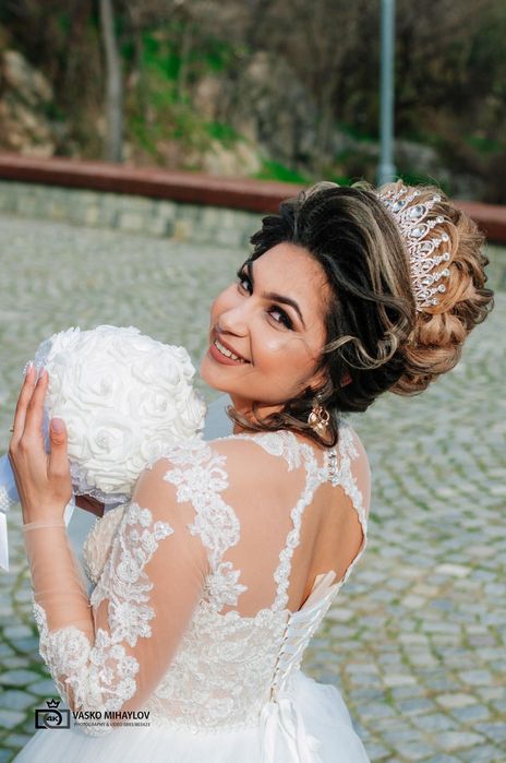 Сватбена  рокля/ като нова