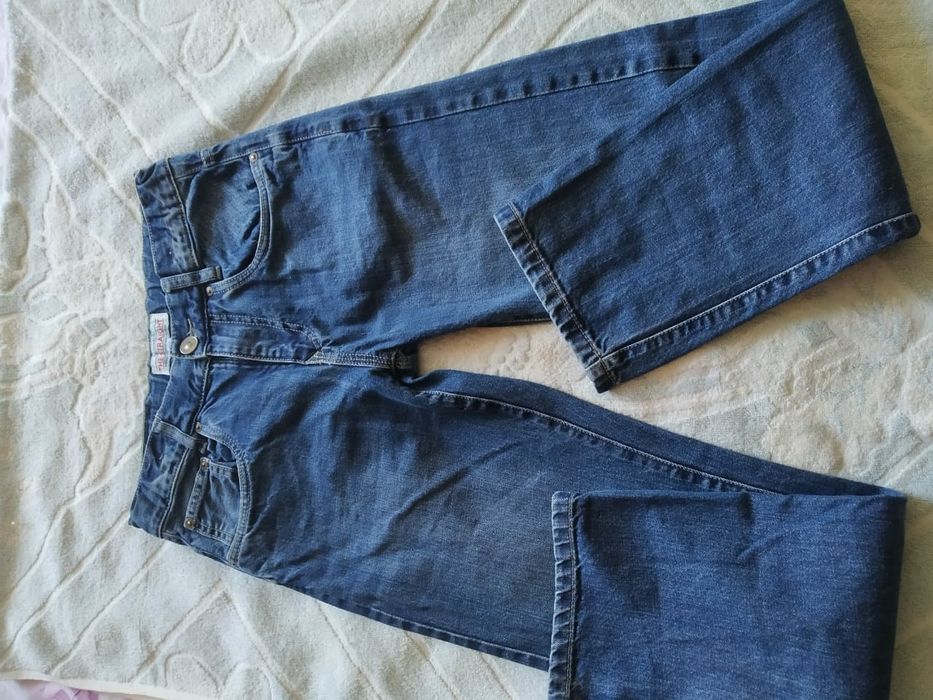 Джинсы, кофты в отличном состоянии