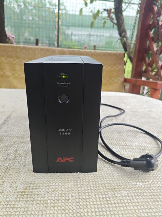 Ups APC 1400VA 700w