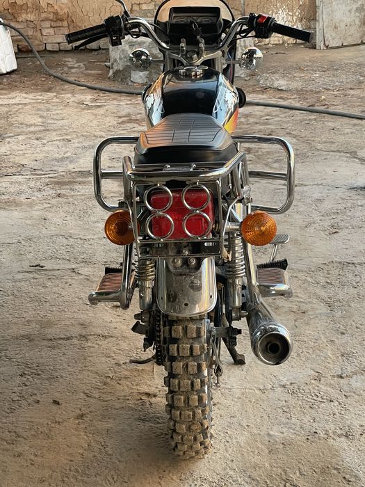 Мотоцикл Яки 125