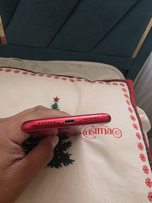 iPhone 11 128GB Product Red