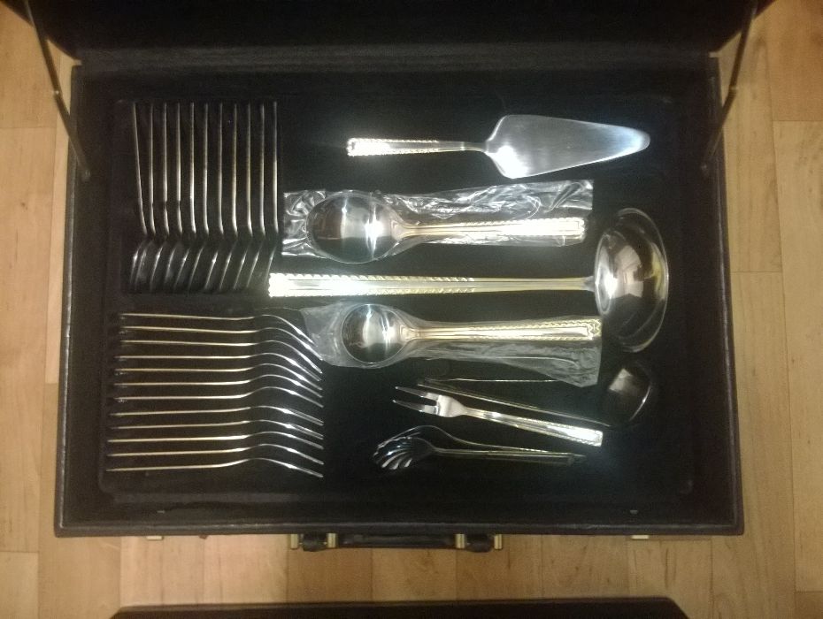 Столовые и чайные приборы Solingen, набор.