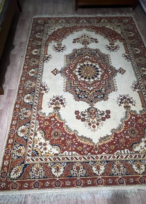 Продам ковер из чистой шерсти