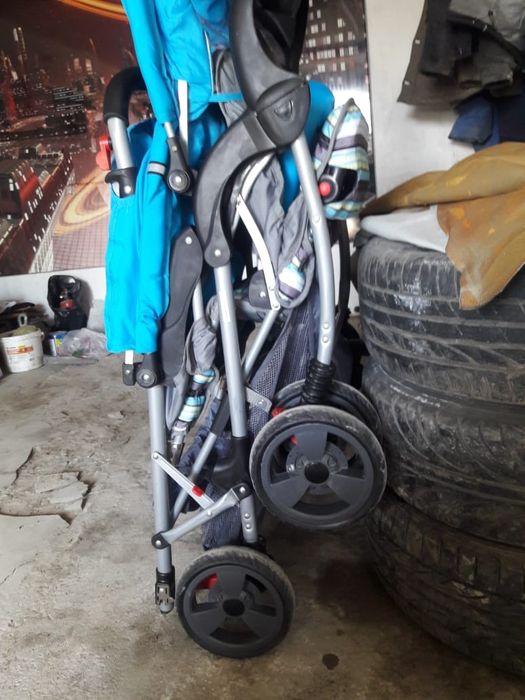 Коляска двух местная