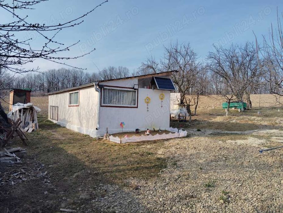 Casa si teren in natura