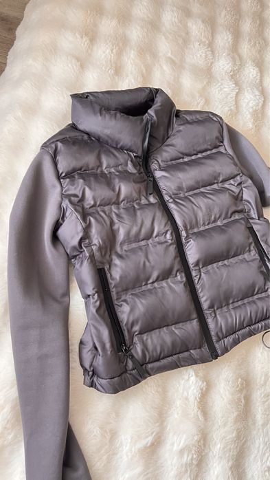 Куртка на весну от Зара