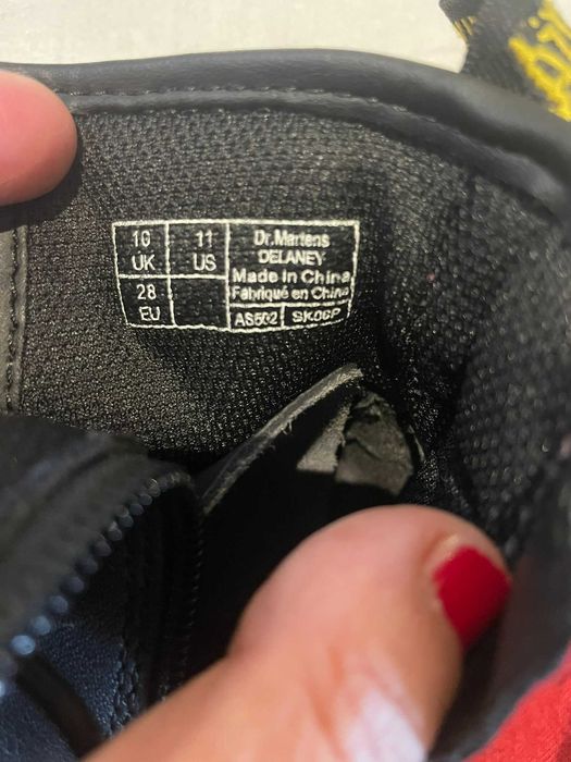 Bocanci Dr. Martens - marimea 28 EU