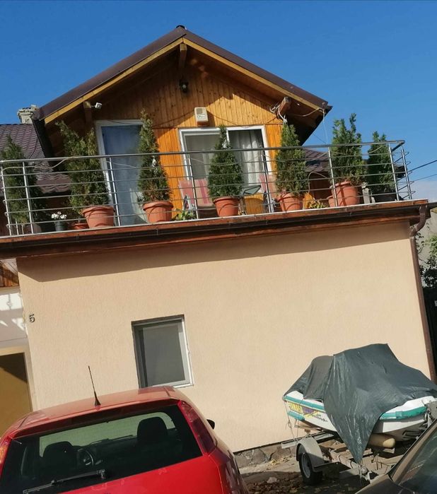 Vand s-au schimb casa in brasov 3 cam.living .2 bai .terasa buc.210.000