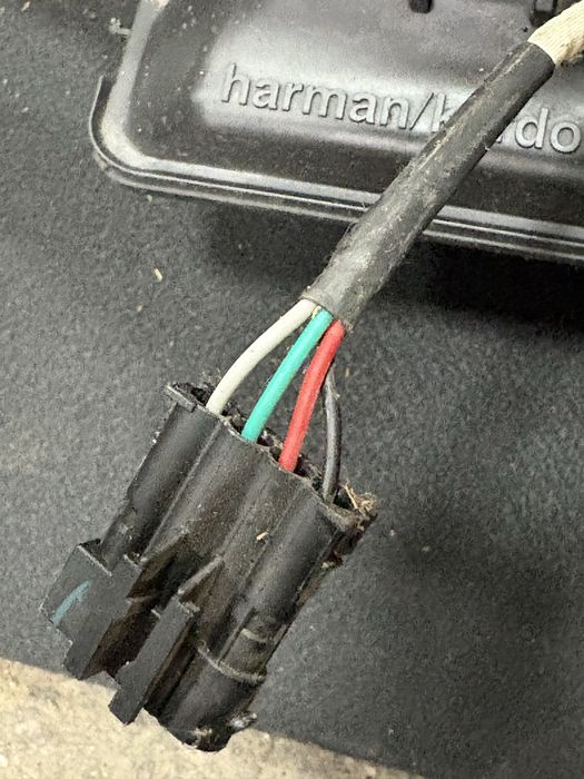 Mercedes GL  2007 година Субуфер Harman  Kardon