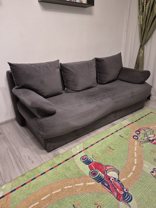 Vând canapea extensibila 160x200