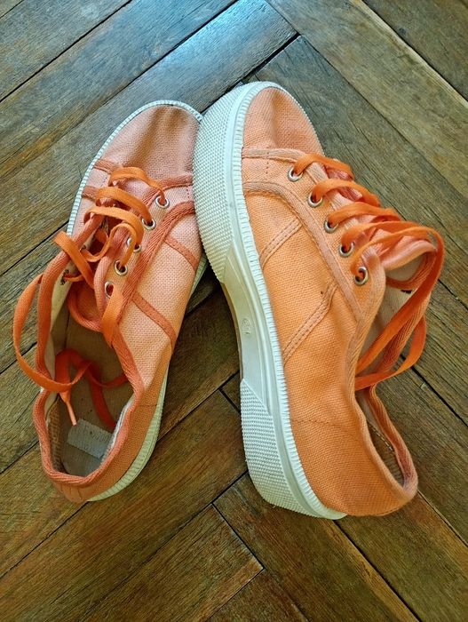 Спортни обувки с платформа