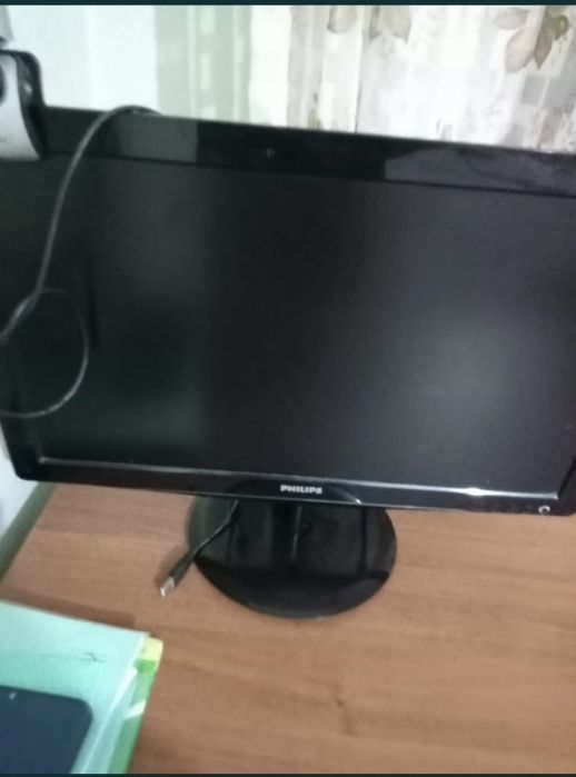 Продам компьютер принтер ксеркс торг есть