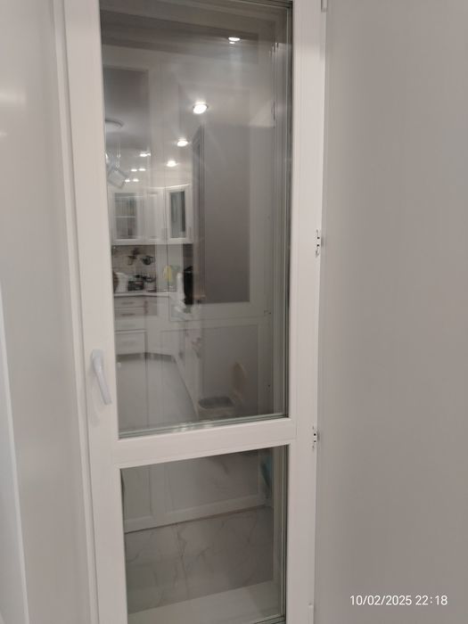 Продам 2- комн квартиру в 7/52, тёплая !!!