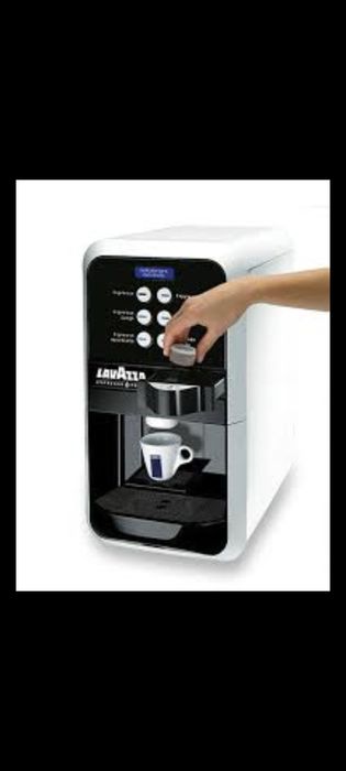 Vând Expresoare Capsule Lavazza