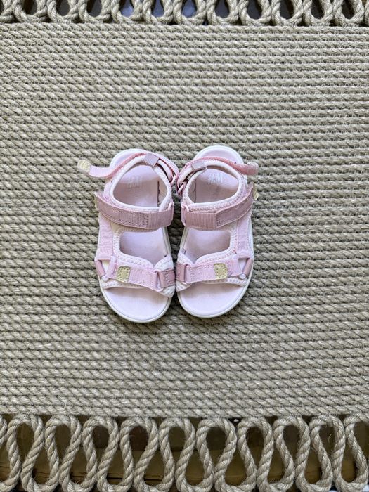 Обуви для девочек. Размеры 23-24