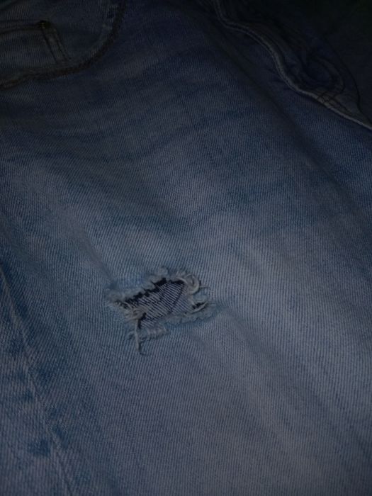 Blugi Pull&Bear bleu deschis, ripped