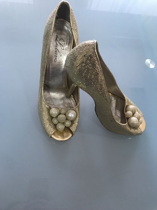 Женские туфли