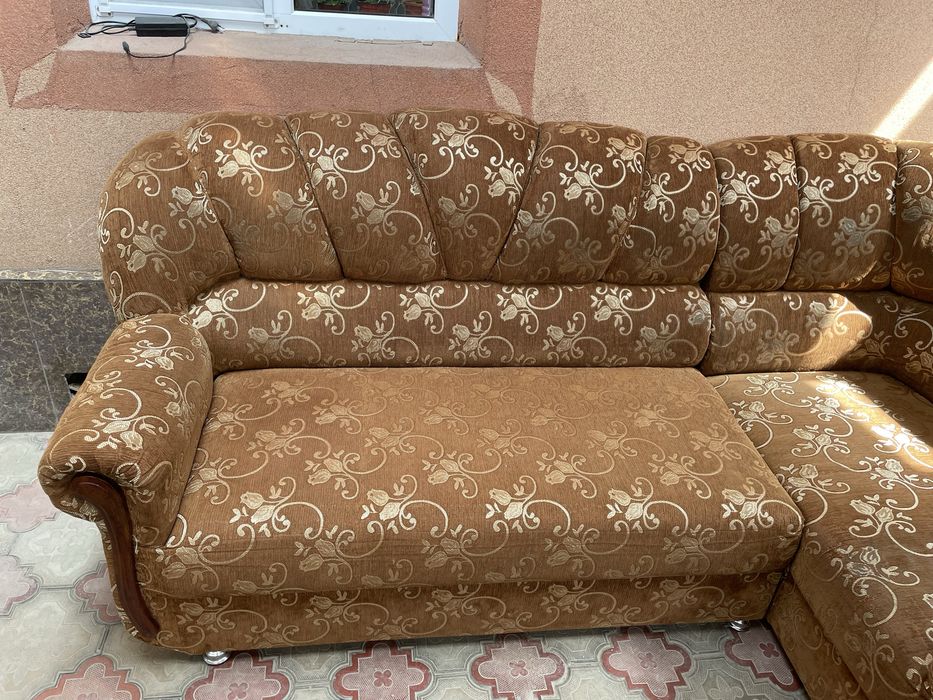 Продам угловой диван