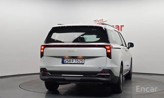 Kia Carnival 2026 — 4