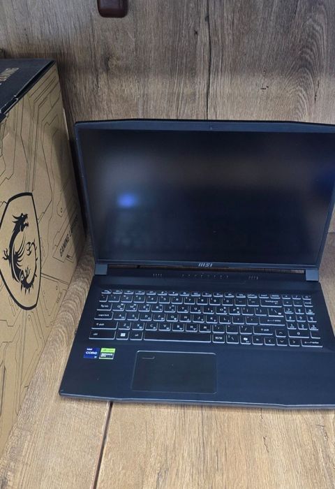 msi CREATOR m16 B13VF