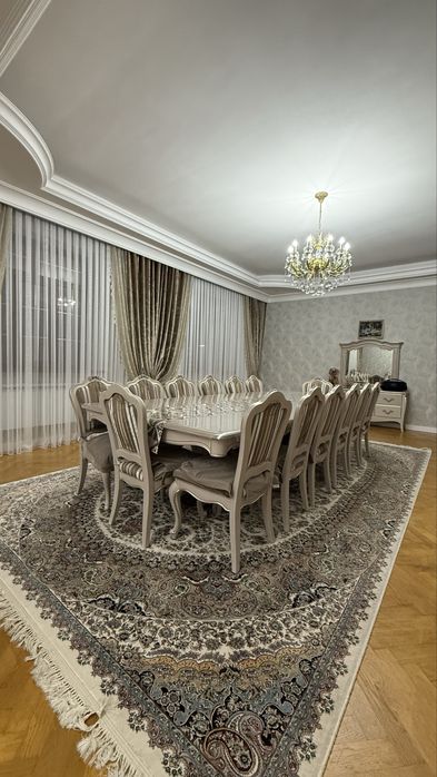 Продам стол со стульями