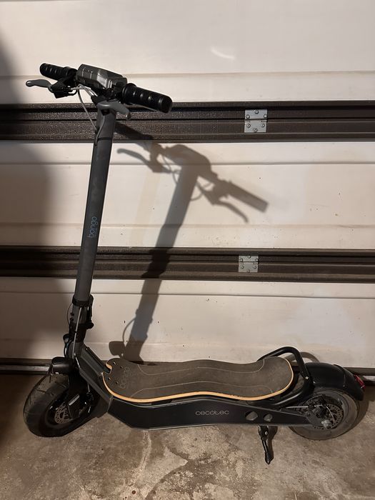 Trotineta cecotec bongo serie z