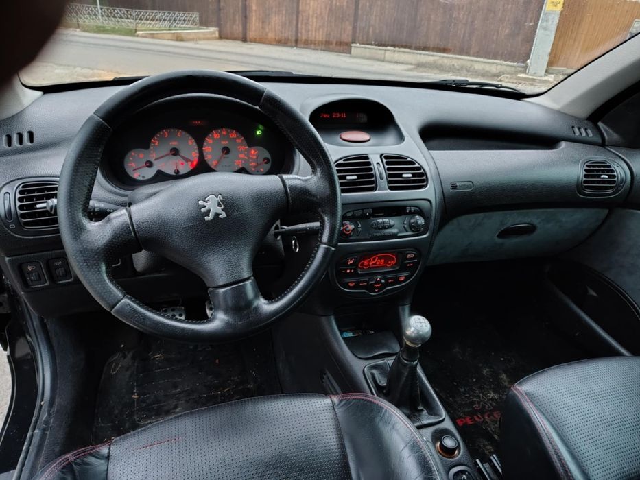 Peugeot 206 GTI (2.0benzina 136cp)