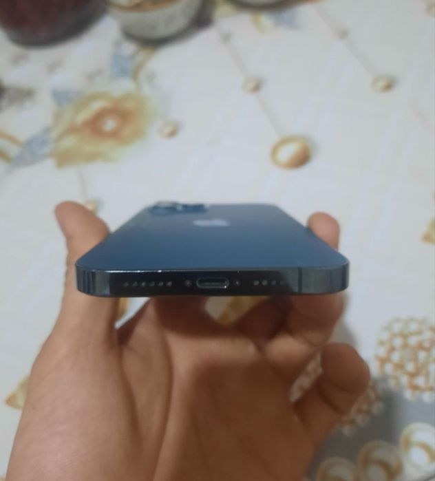 Iphone 12 pro max  hamma joyi radnoy tiniq tel  kamera juda tiniq