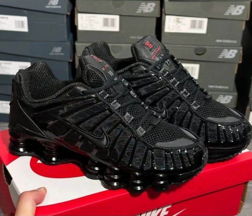 Обувки унисекс  Nike air max Shox