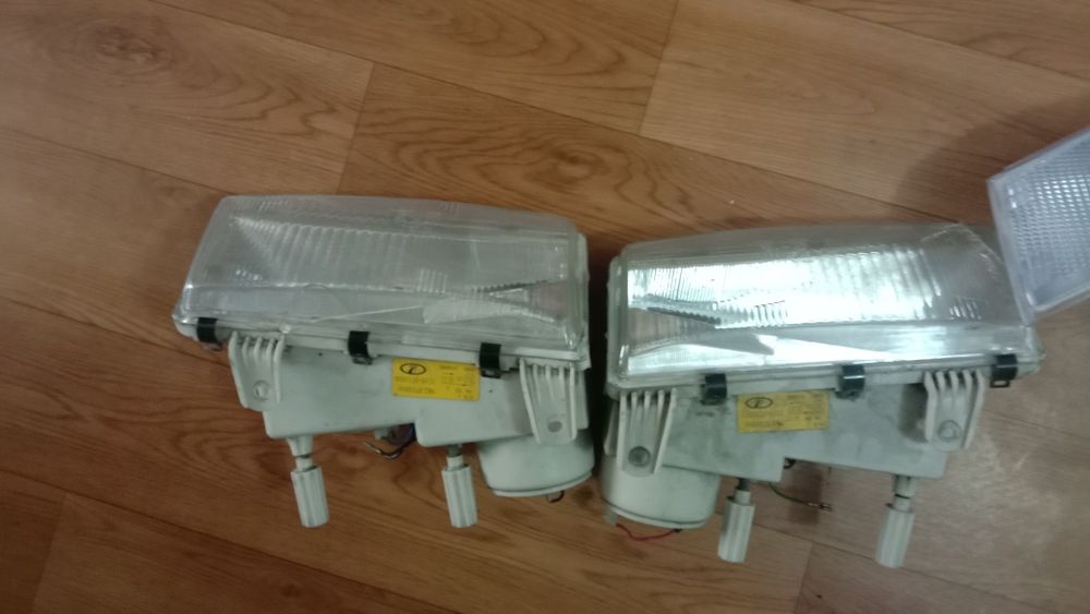 ВАЗ 2110 фары левый,правый бу 8000 тг